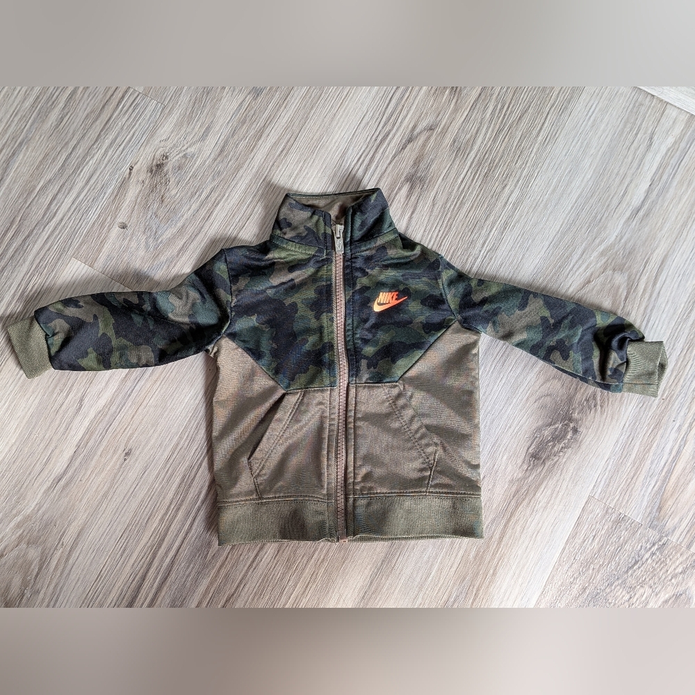 Baby Nike track Jacket 12 Month Full Zip Lightweight Camo Print Green‎